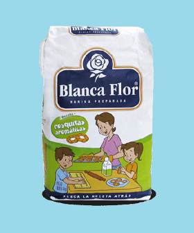 BLANCA FLOR Harina / WHEAT FLOUR 12x35.26 oz.