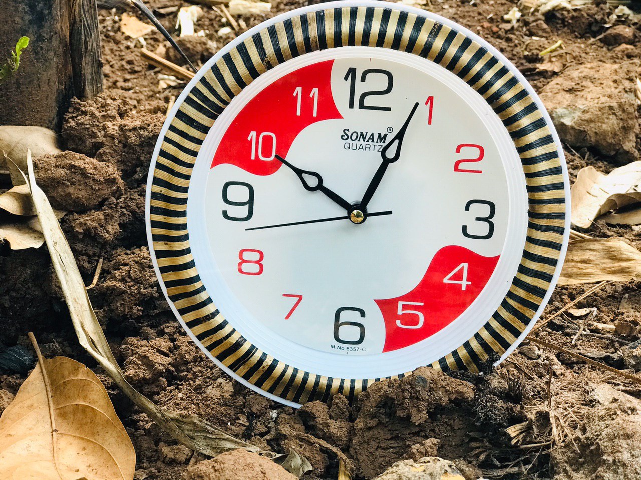 Sonam fiber Wall Clock
