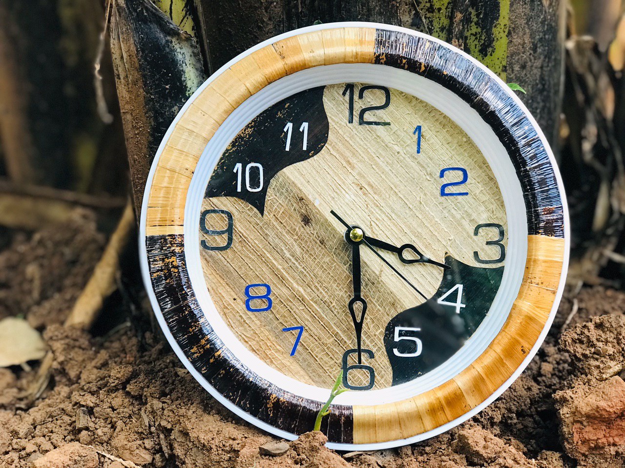 Sonam fiber Wall Clock