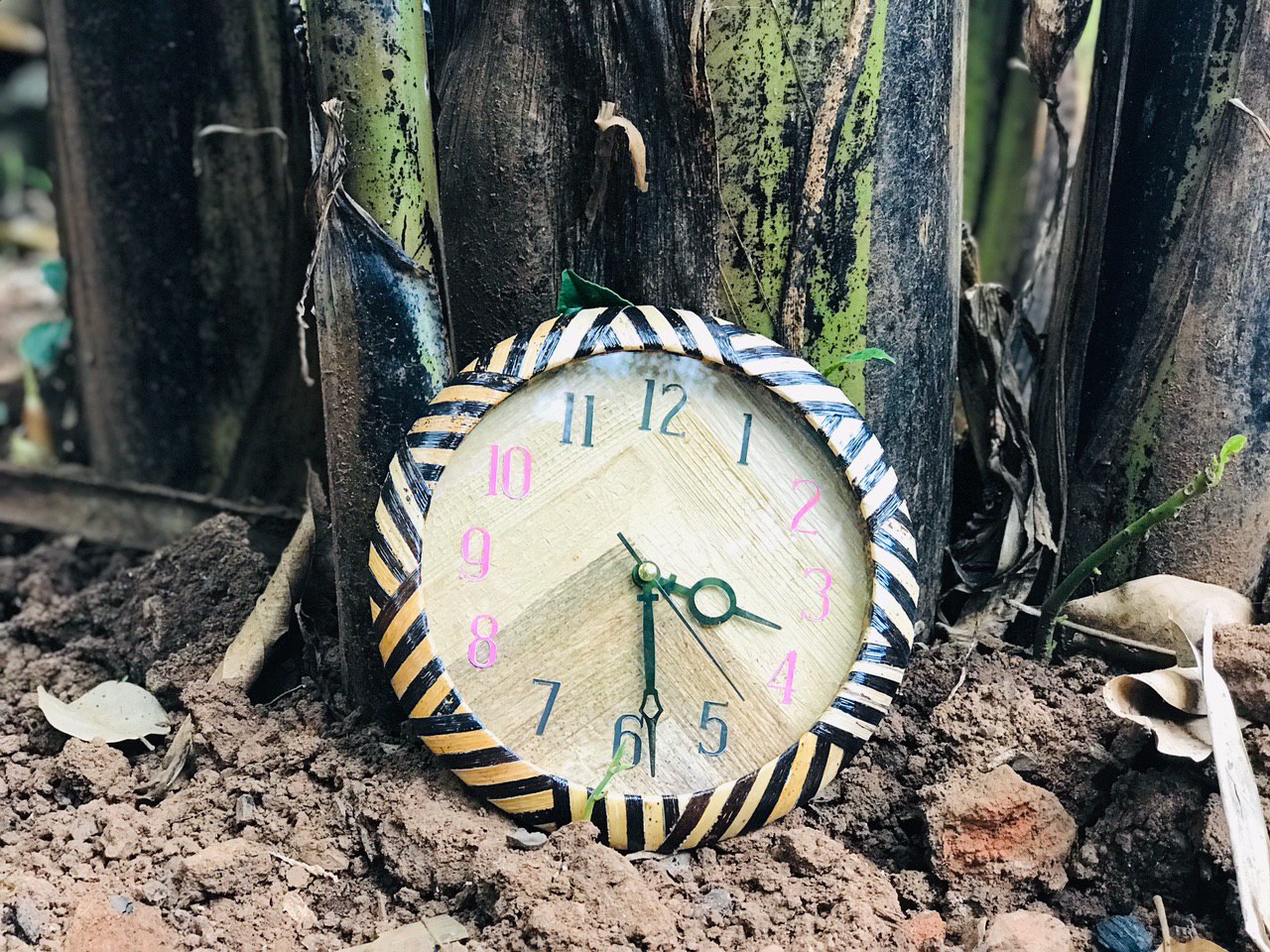 Sonam fiber Wall Clock