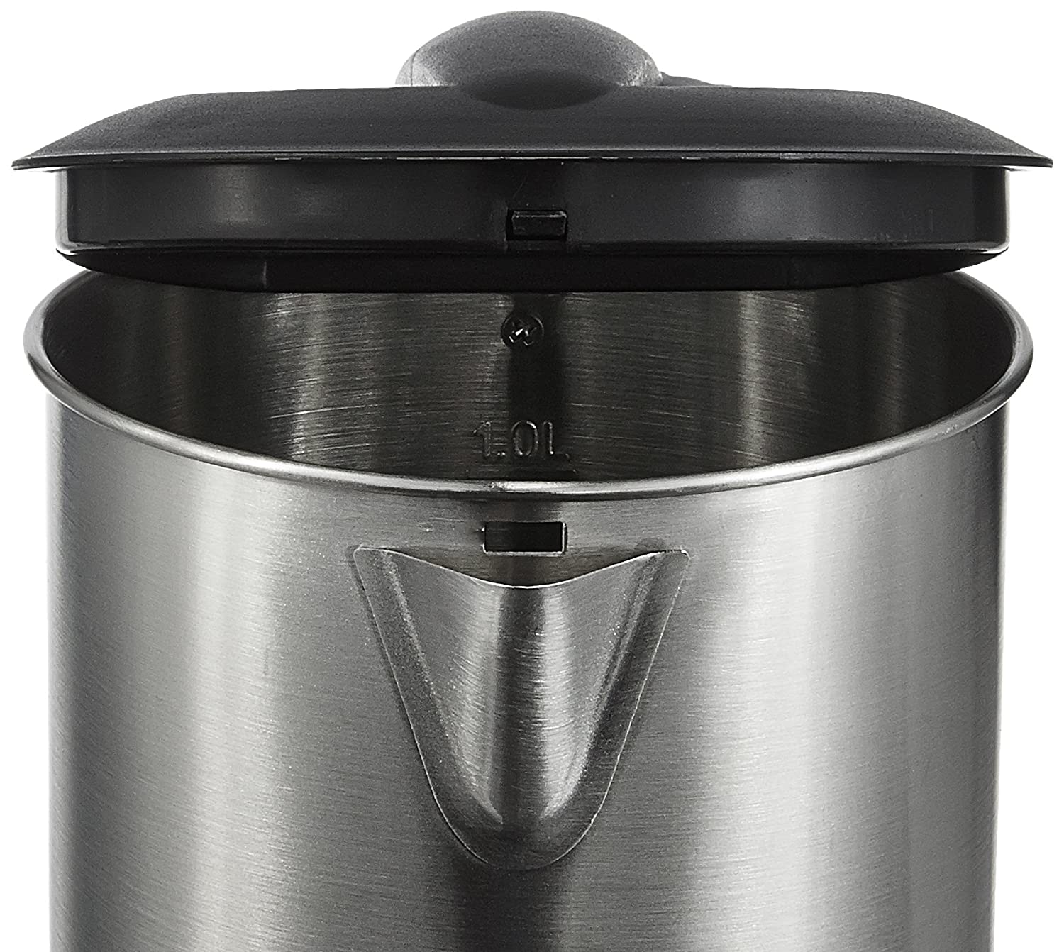 https://d2n7tchuu1wmsv.cloudfront.net/uploads/12133/products/225812/1589377707PrestigeElectricKettlePKSS1350watts1.0Ltr-StainlessSteel01.jpg