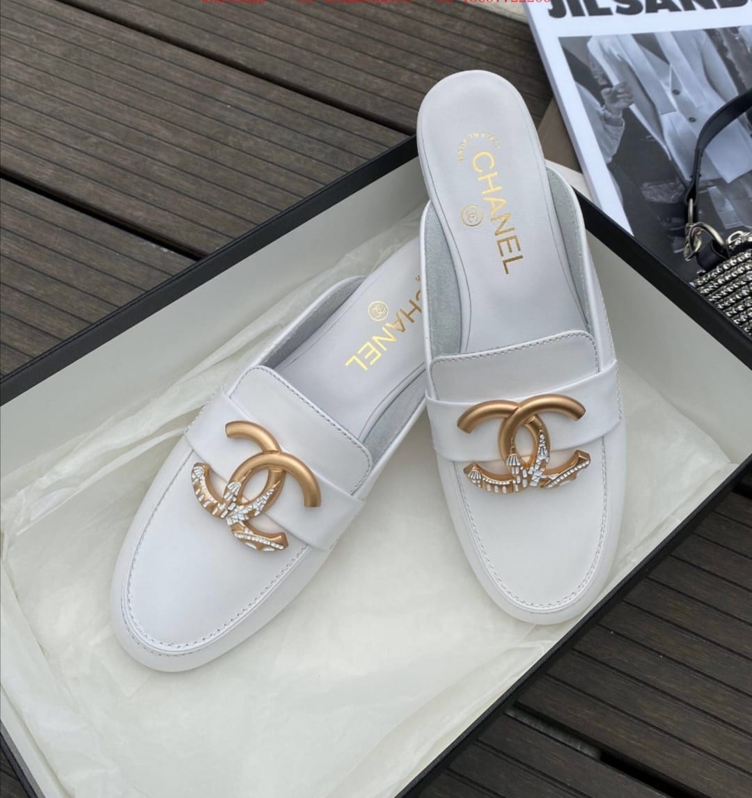 Chanel slip on 