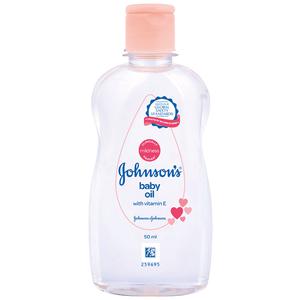 Johnson's Baby Oil with vitamin E
