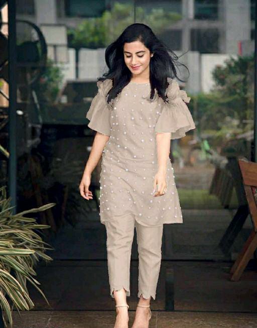 Women Kurta Sets  