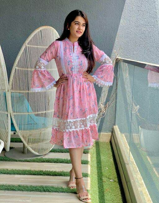 Pink Pumpum lace dress