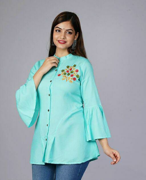 Classy Fashionable Women Tops & Tunics  