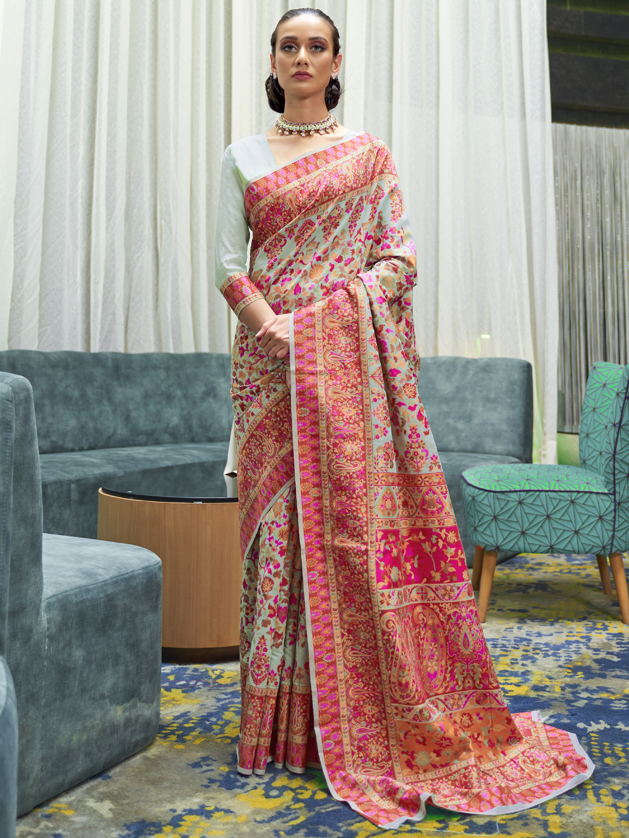 Cotton Blend pista Floral Handloom Saree