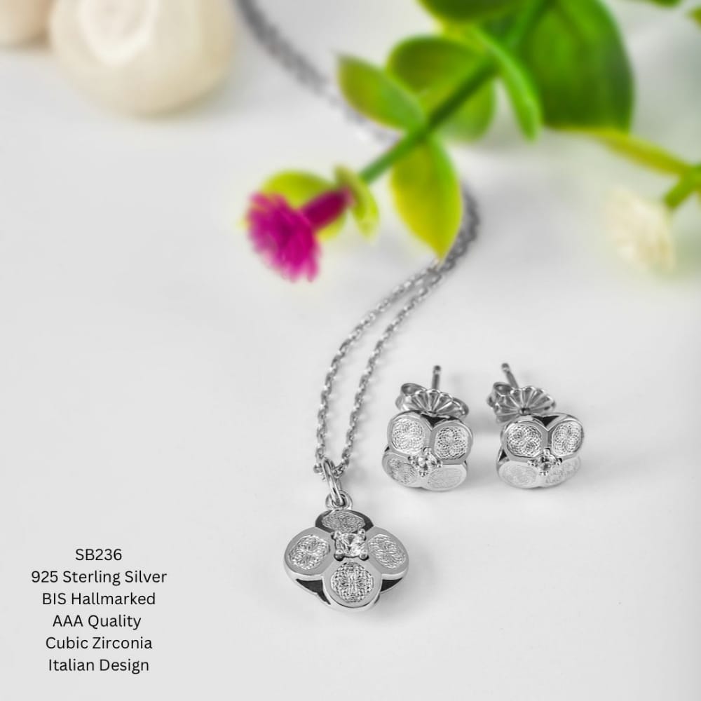 Silver Mini Flower Pendant Set