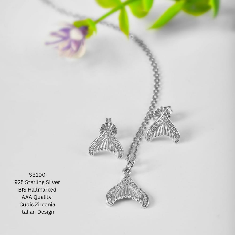 Silver Mermaid’s Tail Pendant Set