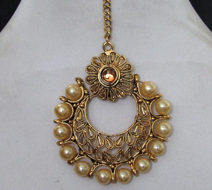 Beautiful Pearl with Brown Stone Maang Tikka