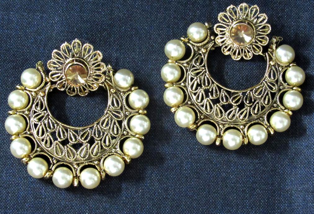 Beautiful Pearl with Brown Stone Earring